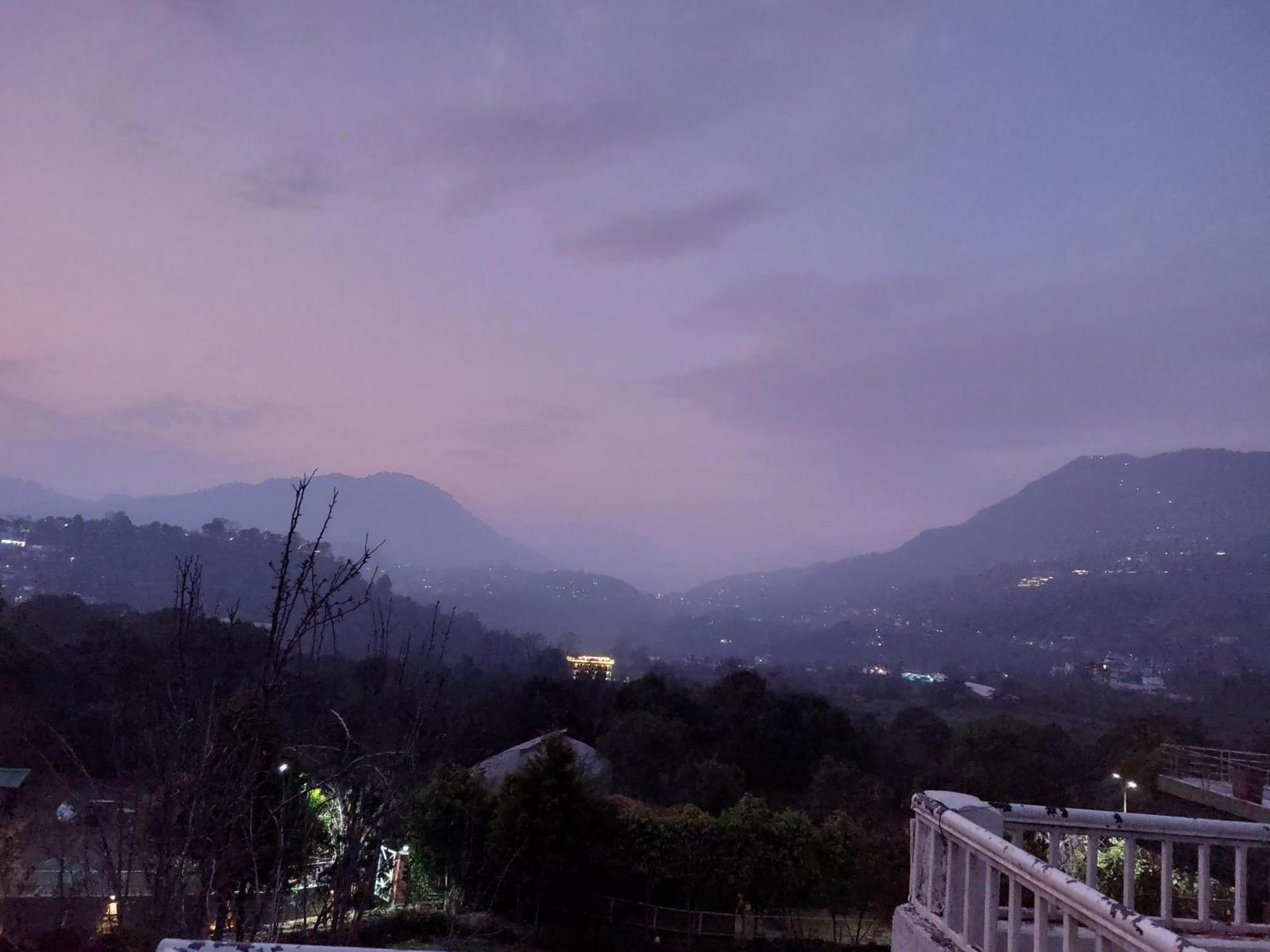 Hotel Alinda House Naukuchiatal By The Ghaur Bhīm Tāl Exterior foto